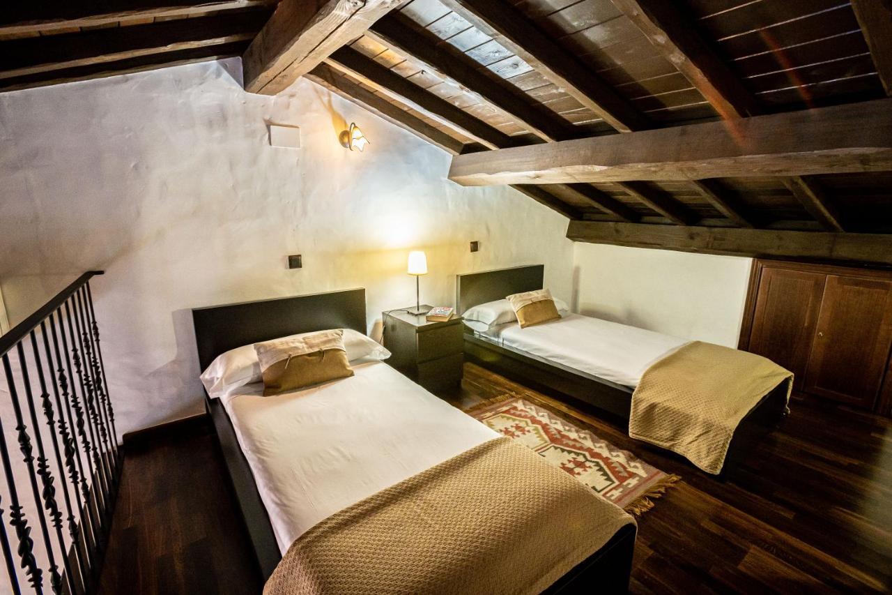 Versátil Apartamentos Zarza De Granadilla Bagian luar foto